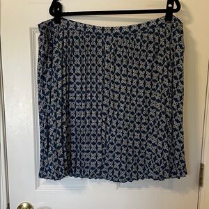 J. Crew Navy and White Pleated Skirt 22
